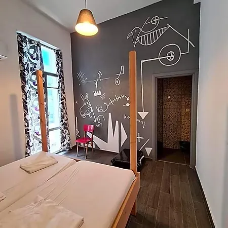 Jetpak Alternative Eco Hostel *